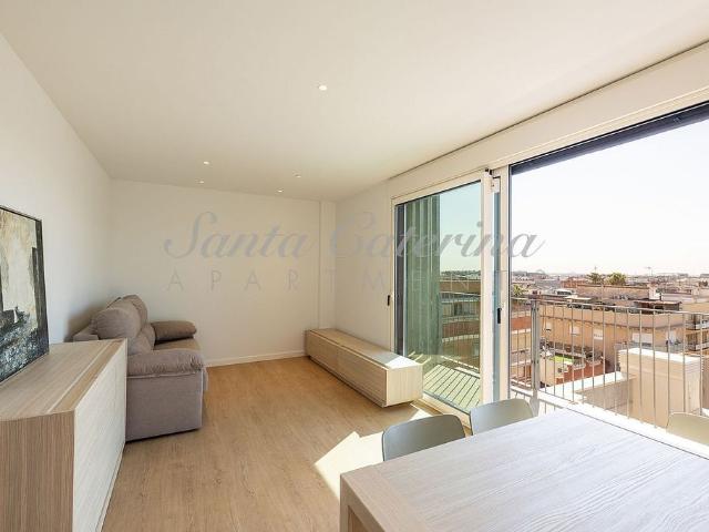 Piso en alquiler en carretera De Barcelona, Viladecans, de 75 m² 2 habitaciones por 1.900