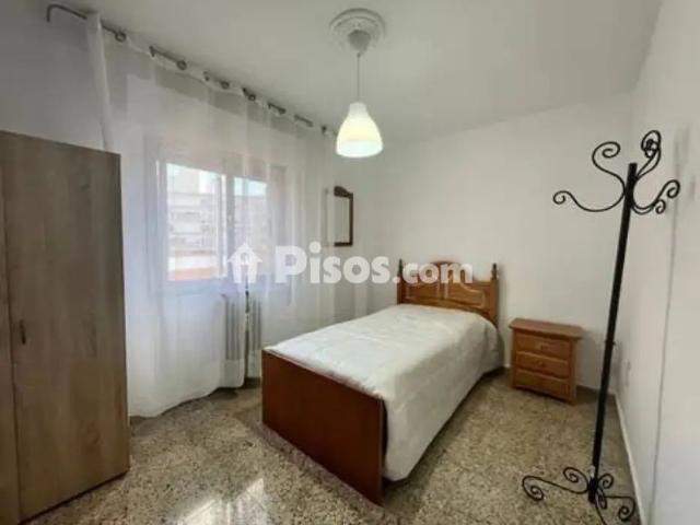Piso en alquiler en Centro