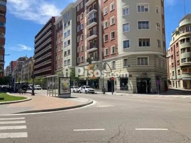 Piso en alquiler en Centro
