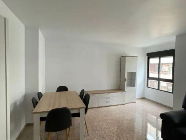 Piso en alquiler en Centro