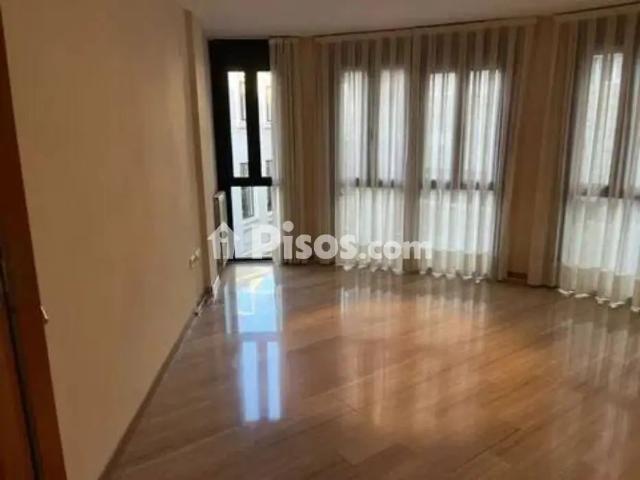 Piso en alquiler en Centro