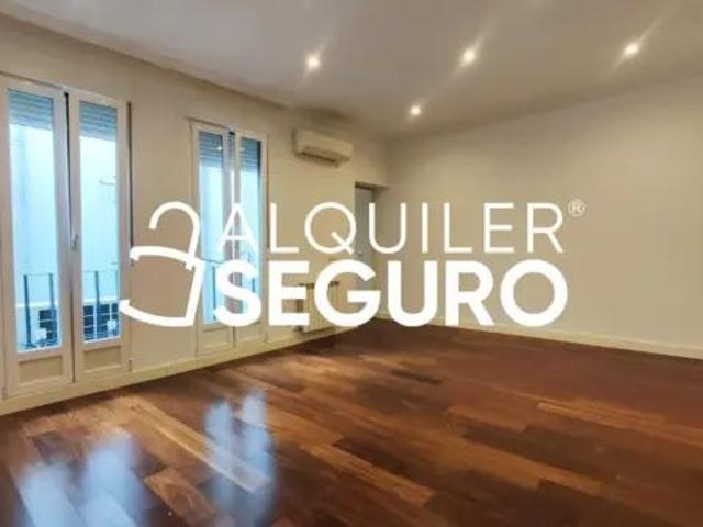 Piso en alquiler en Centro