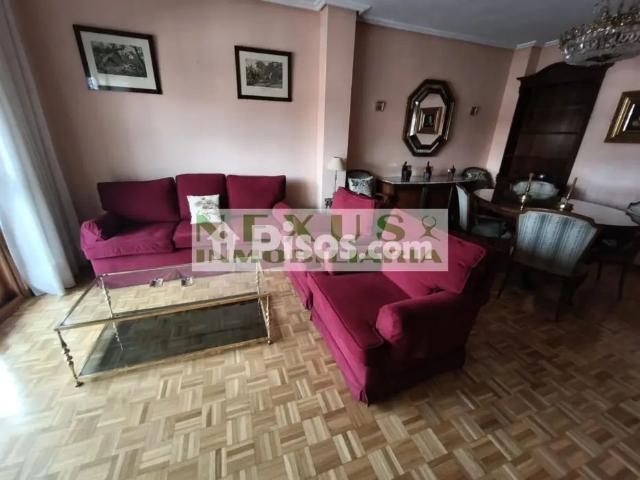 Piso en alquiler en Centro