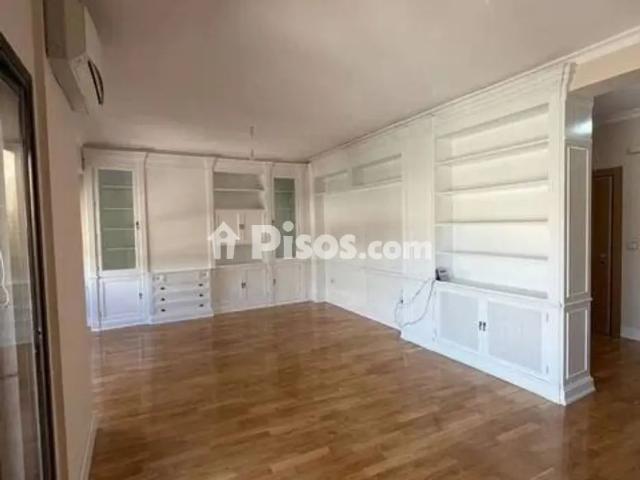 Piso en alquiler en Centro