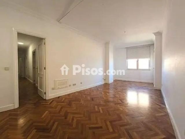 Piso en alquiler en Centro