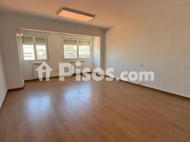Piso en alquiler en Centro