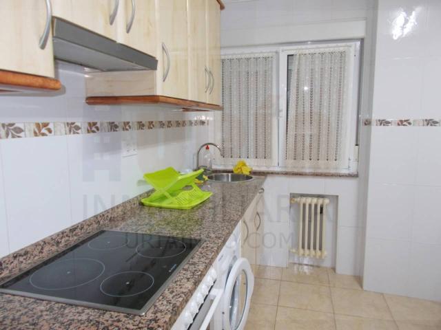 Piso en alquiler en Centro 33001