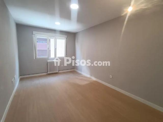 Piso en alquiler en Centro