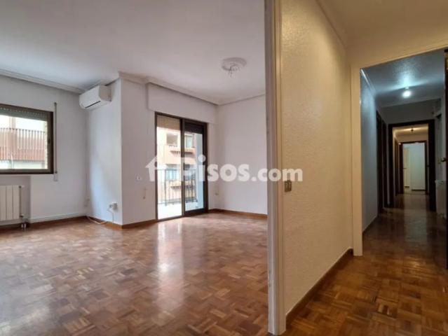 Piso en alquiler en Centro
