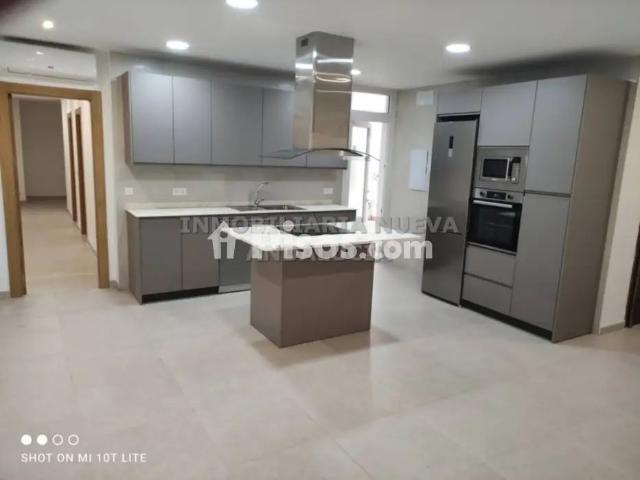Piso en alquiler en Centro