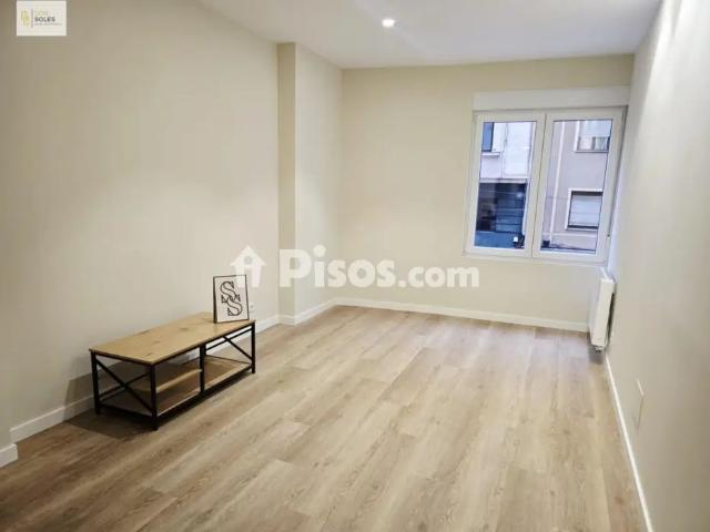 Piso en alquiler en Centro Ayuntamiento