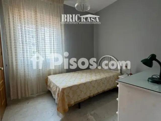 Piso en alquiler en Centro Caceres