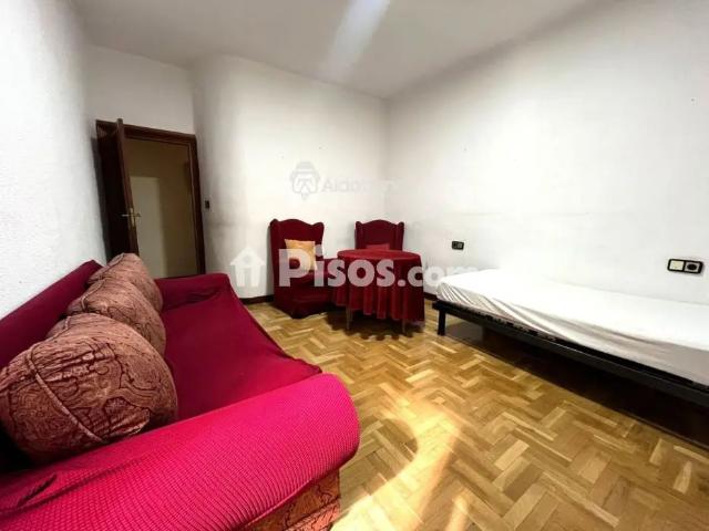 Piso en alquiler en Centro Casco Histórico