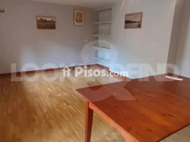 Piso en alquiler en Centro Casco Histórico