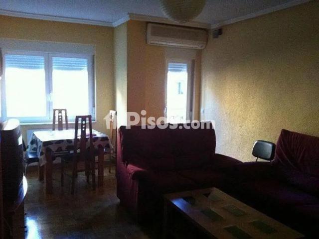 Piso en alquiler en Centro Casco Histórico
