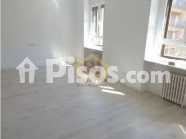 Piso en alquiler en Centro Casco Histórico