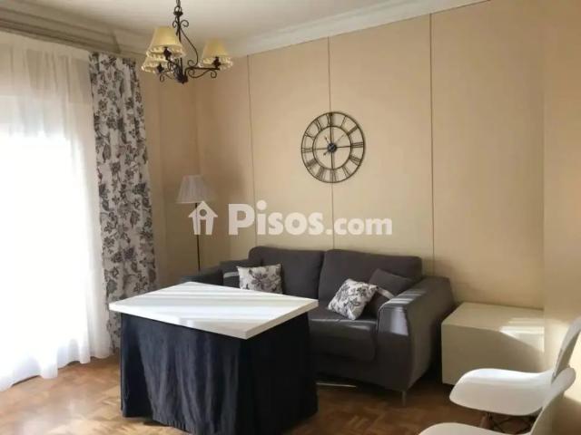 Piso en alquiler en Centro Catedral