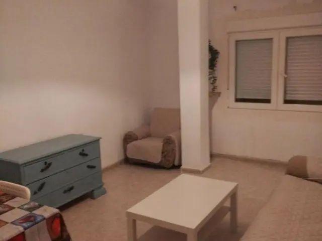 Piso en alquiler en Cervantes