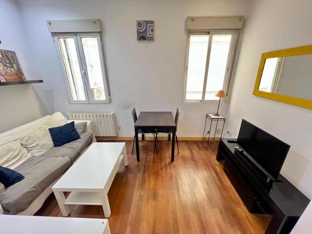 PISO EN ALQUILER EN CHAMBERÍ RÍOS ROSAS