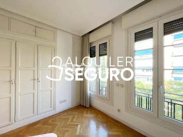 Piso en alquiler en Chamberi