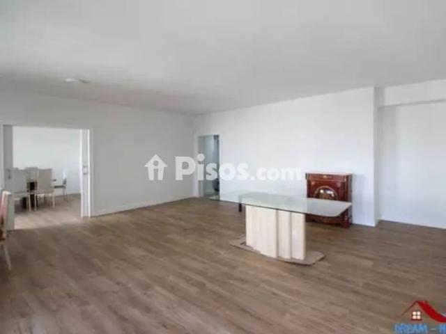 Piso en alquiler en Ciudad Universitaria