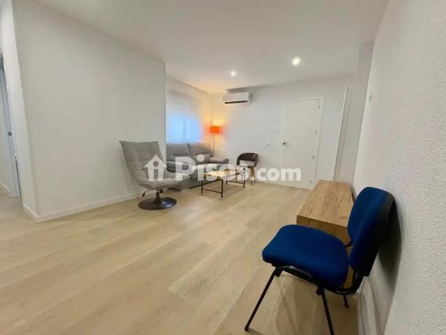 Piso en alquiler en Ciudad Jardín Zoco