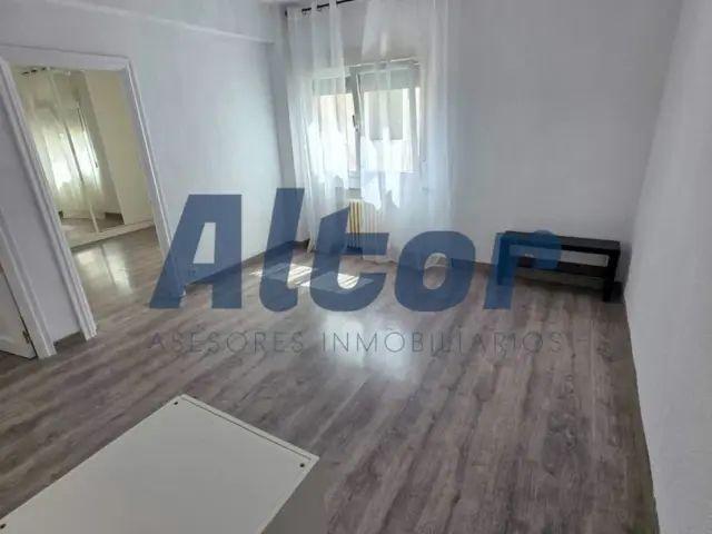 Piso en alquiler en Ciudad Lineal