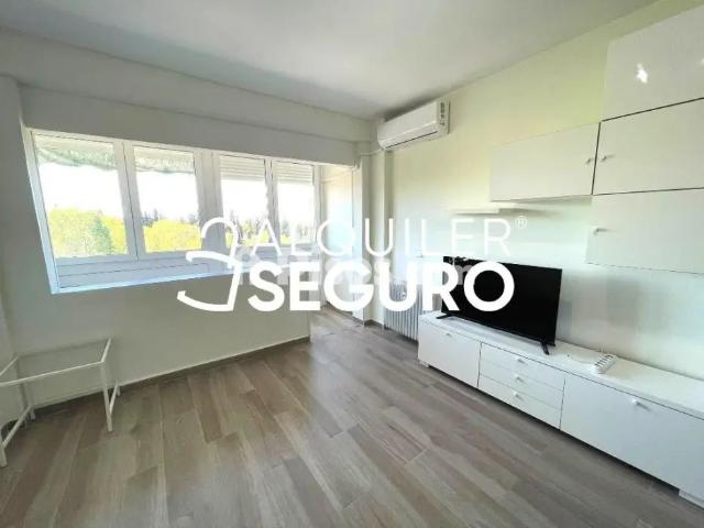 Piso en alquiler en Ciudad Lineal