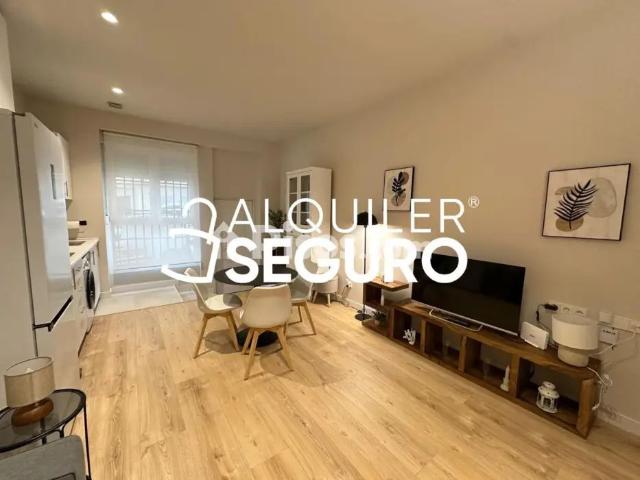 Piso en alquiler en Ciudad Lineal