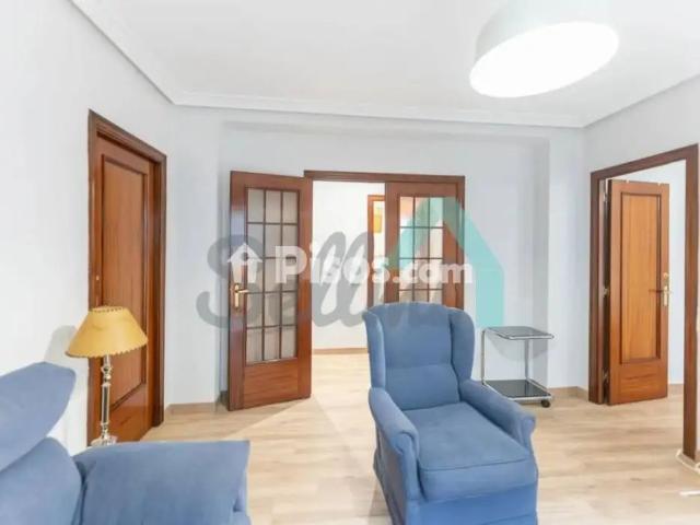 Piso en alquiler en Ciudad Naranco Vallobín