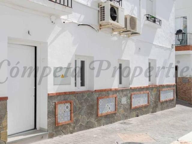 Piso en Alquiler en Cómpeta
