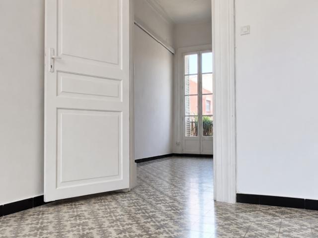 Piso en alquiler en Cort