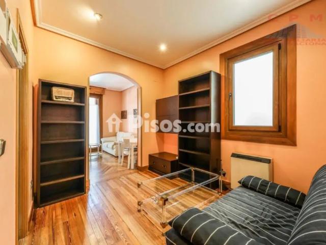 Piso en alquiler en Cortes Huertas