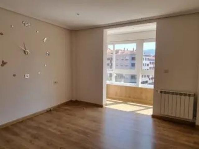 Piso en alquiler en Couto