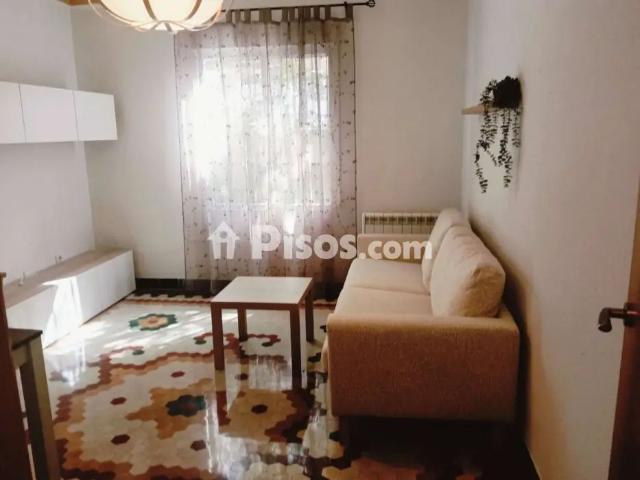 Piso en alquiler en Delicias