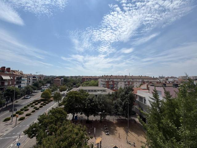 Piso en Alquiler en Eixample Sud – Migdia