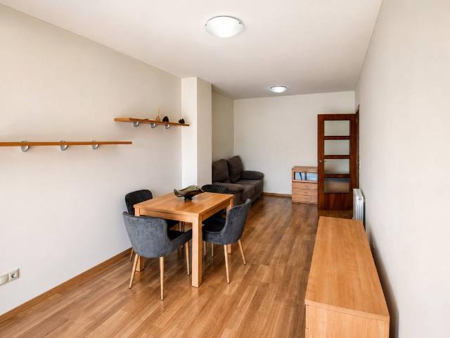 Piso en Alquiler en Eixample Sud – Migdia