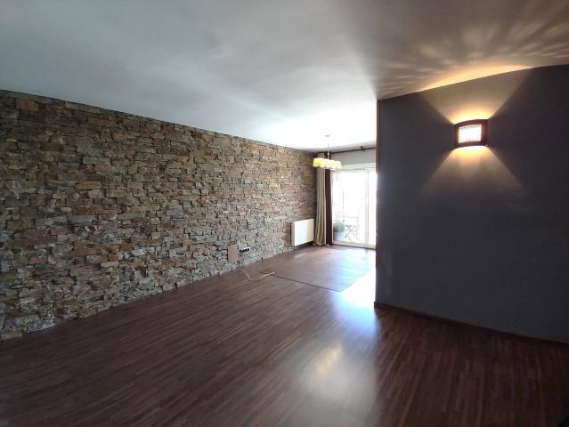 Piso en Alquiler en Eixample Sud – Migdia