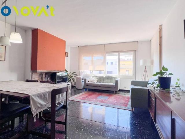 Piso en Alquiler en Eixample Sud – Migdia