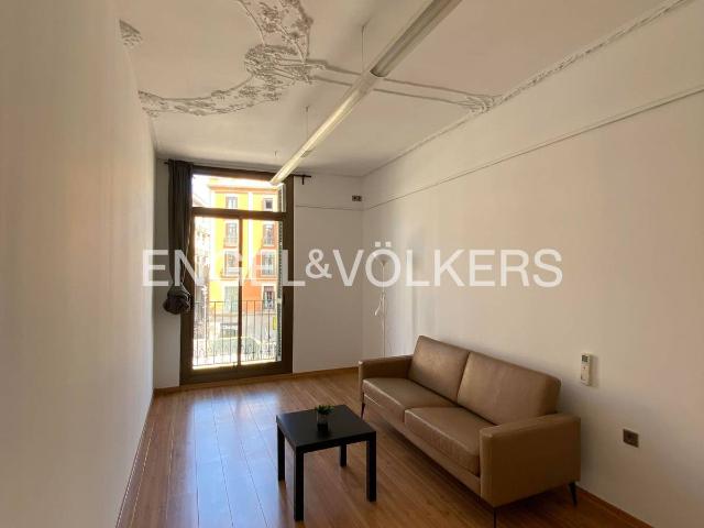 Piso en Alquiler en El Raval