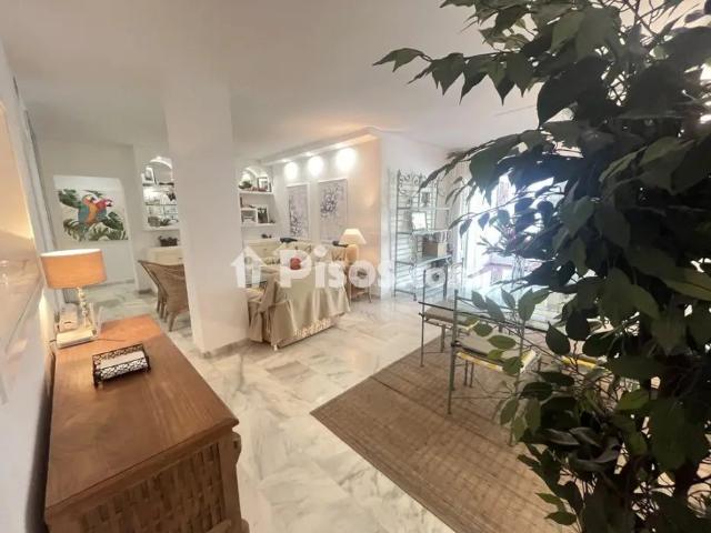 Piso en alquiler en Elviria