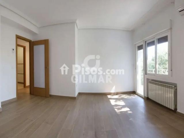 Piso en alquiler en Embajadores