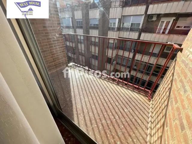 Piso en alquiler en Ensanche Franciscanos