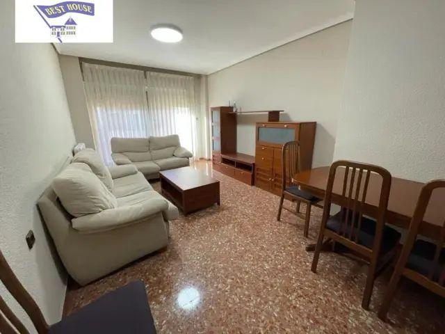 Piso en alquiler en Ensanche Franciscanos