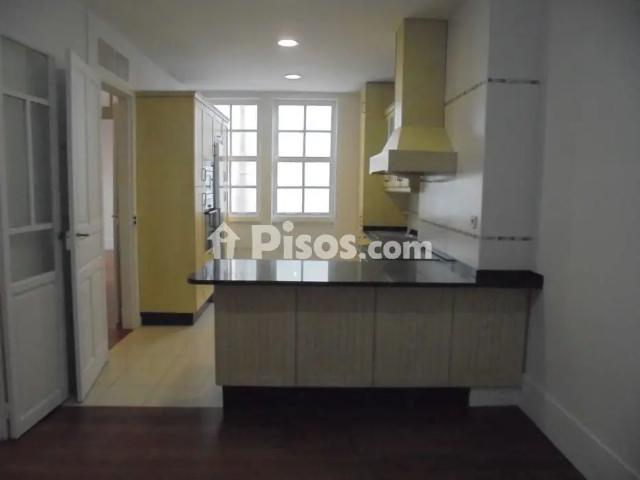 Piso en alquiler en Ensanche