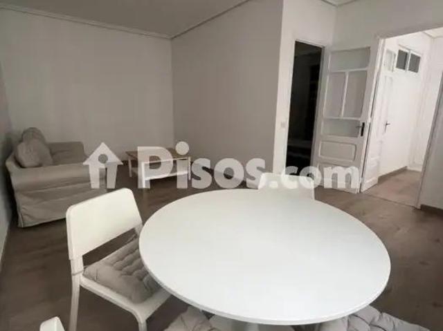 Piso en alquiler en Ensanche