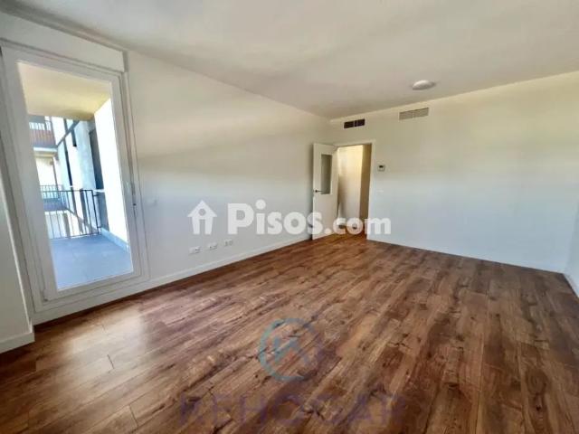 Piso en alquiler en Entrenúcleos