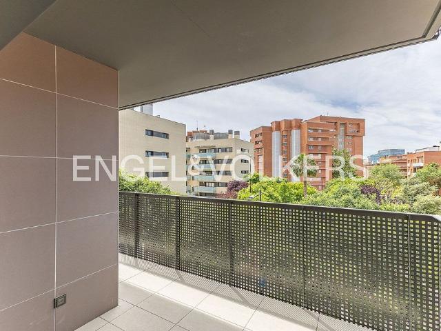 Piso en alquiler en Esplugues de Llobregat, de 72 m² 3 habitaciones por 2.200