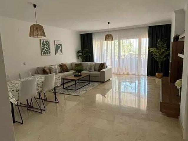Piso en Alquiler en Estepona