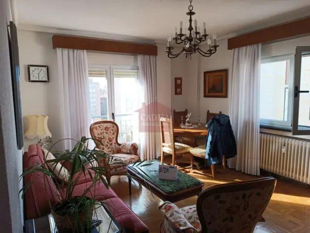 Piso en alquiler en Garrido Sur